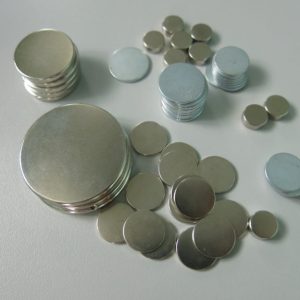 Cylindrical magnet